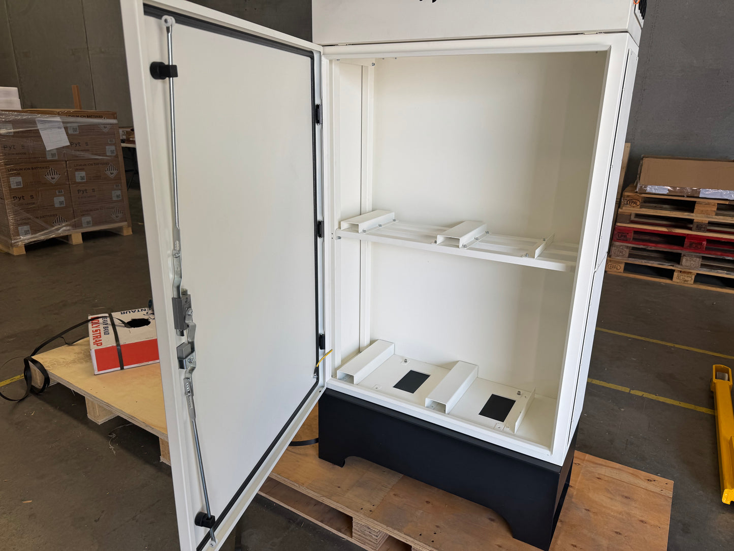 Pytes R-BOX-OC Outdoor Cabinet
